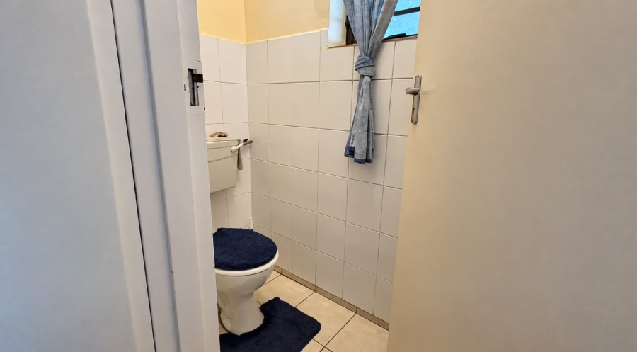 3 Bedroom Property for Sale in Van Riebeeck Hoogte Eastern Cape